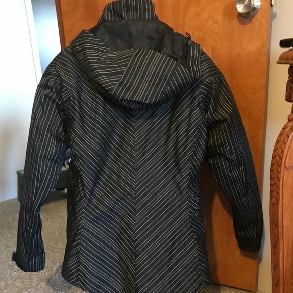 Columbia Titanium Winter/ski Jacket -Women’s - Picture 2 of 11